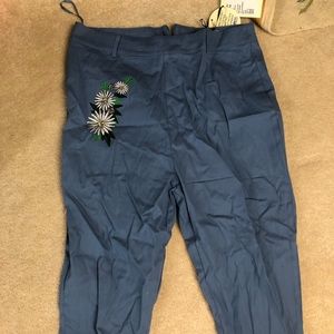 Daisy cigarette pants